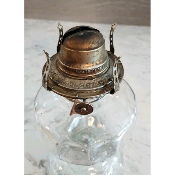 Vintage Clear Glass Wedding Scroll Base Oil Lamp Paneled Font White Flame Light - Picture 7 of 13